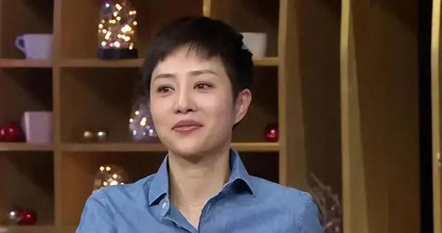 江亚菲扮演者郭晓东妻子为北京电影学院院长孙立军 _ 资讯配图