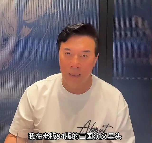 94版《三国》五位主演饭馆重聚唱主题曲 _ 相关图片
